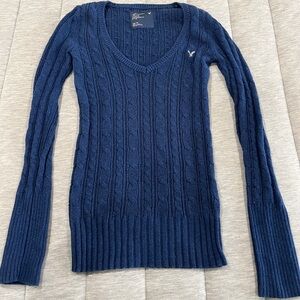 Women's Small American Eagle Outfitters Blue Cable Knit V-neck Sweater